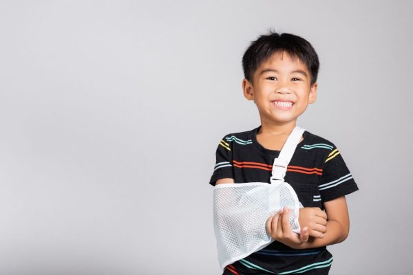 Arm,Broken.,Little,Cute,Kid,Boy,5-6,Years,Old,Hand